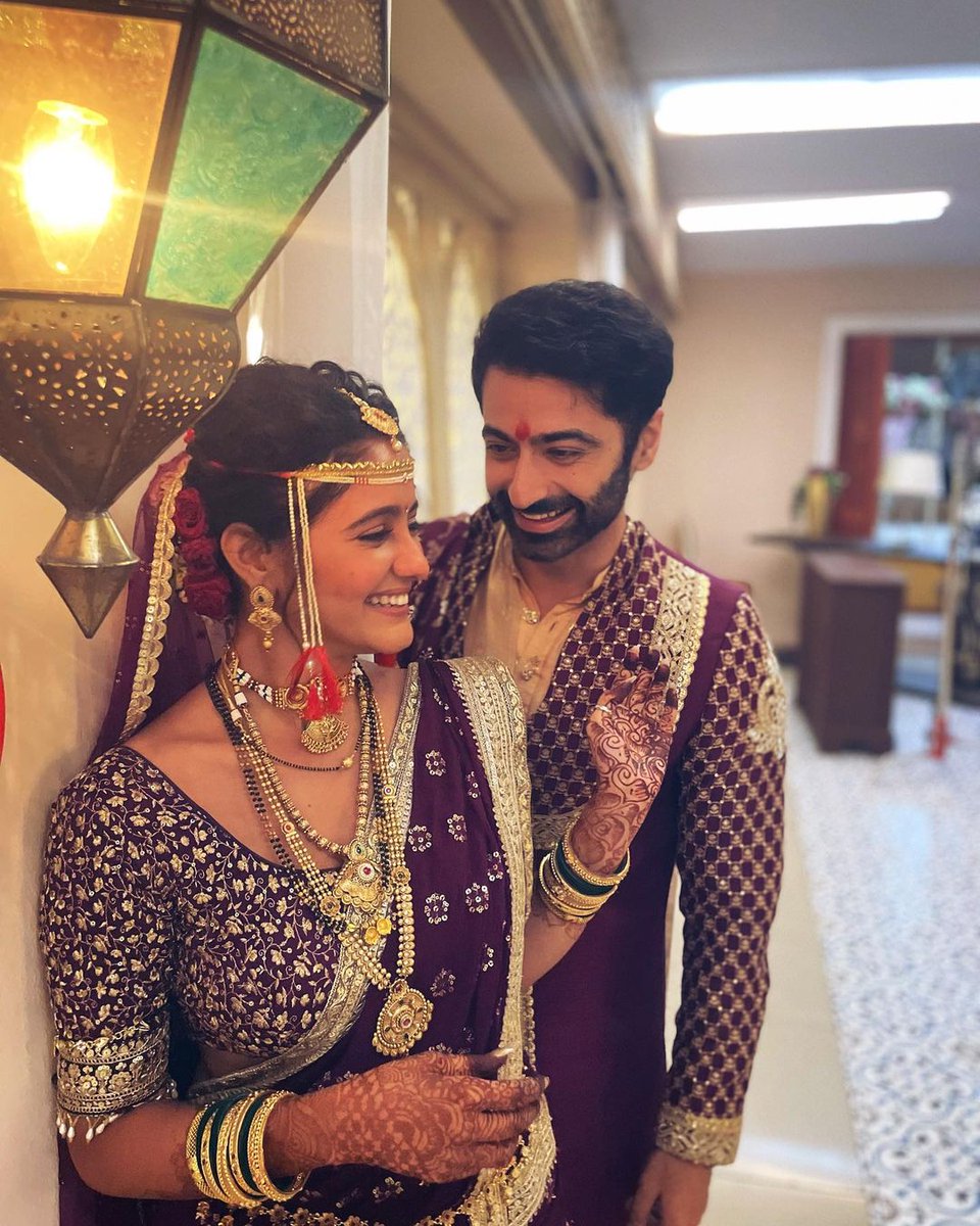 IAmAyeshaFan's tweet photo. Her fans waited to see this beautiful smile again.
He brought back her smile.
๐ฅ ๐
#SaiYa #SaiJoshi #Satya
#HarSha #AyeshaSingh #HarshadArora #PowerJodi https://t.co/EE53WAbNbZ