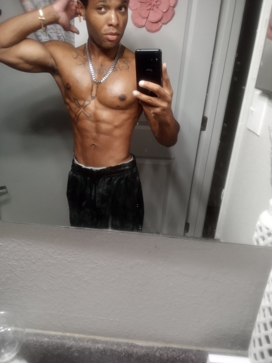 chad32840's tweet photo. 😂😅😂😂 https://t.co/GgM17NUXQa