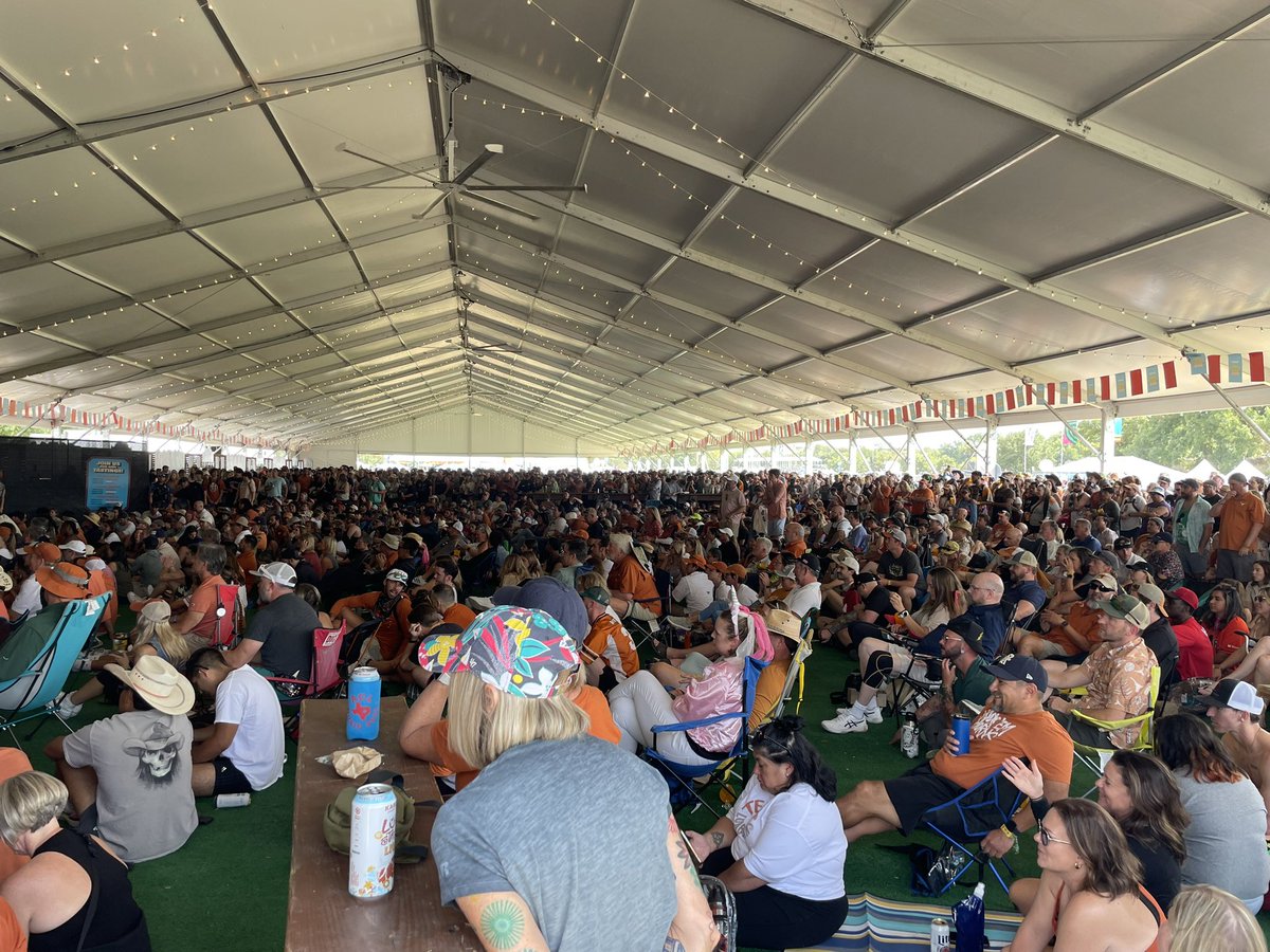 Everyone at #ACL2023 taking a break to watch the #RedRiverRivalry #ACL #ACLFest