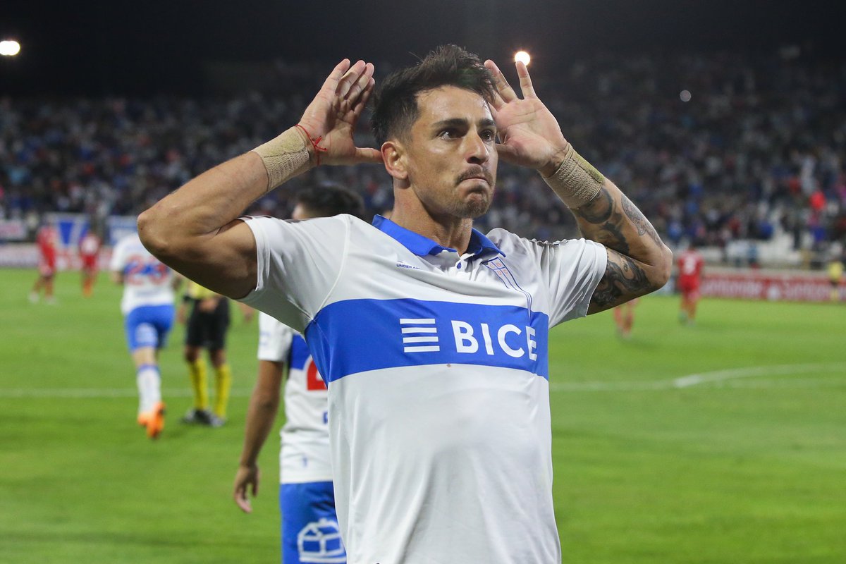 4 años
100 goles
bi campeon
tri goleador y va por su 4to

yo también lo odiaría si no jugara en mi equipo