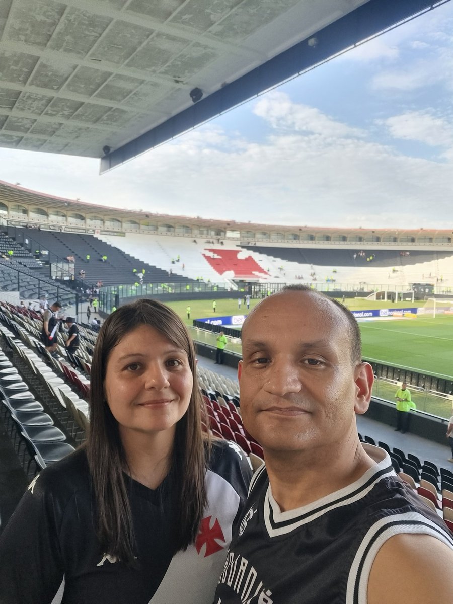 CarolinasousaVG's tweet photo. Sempre ao seu lado.

Ao Vasco tudo, sempre!!!

⚽️💢⚽️💢⚽️💢⚽️ https://t.co/A1ijVE4FZJ