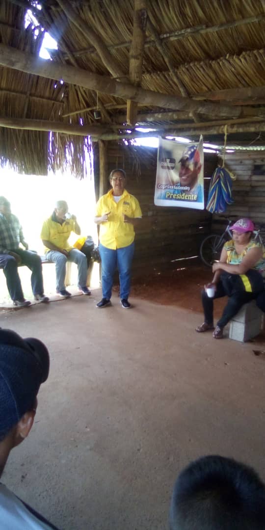 ActivismoPJ's tweet photo. En #Amazonas estamos #TodosConCapriles porque vamos 
#TodosXElEncuentro #CaprilesRadonski @pr1merojusticia https://t.co/W76p45G7BJ
