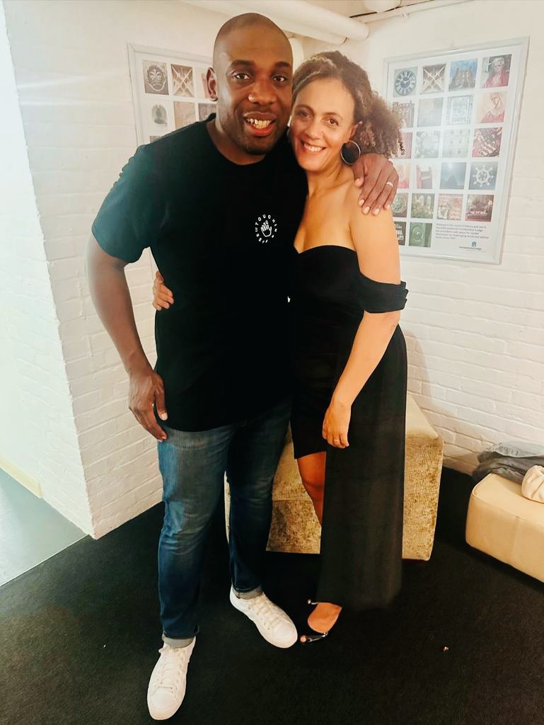 2 years ago @BCWLindsay and I spent 2.5 days listening to &gt; 40 white professionals (mis)talk about Black young people &amp; the risks they faced

I cried for a week after, but the experience unlocked a partnership we couldn't have anticipated &amp; sowed the seeds of something special 🧵