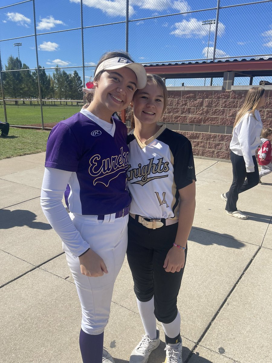 MWFutures18's tweet photo. Great day for softball. These two worked hard today, we see you Anna and Courtney. Keep grinding! #AFSoftball https://t.co/lNfzTFMN1v
