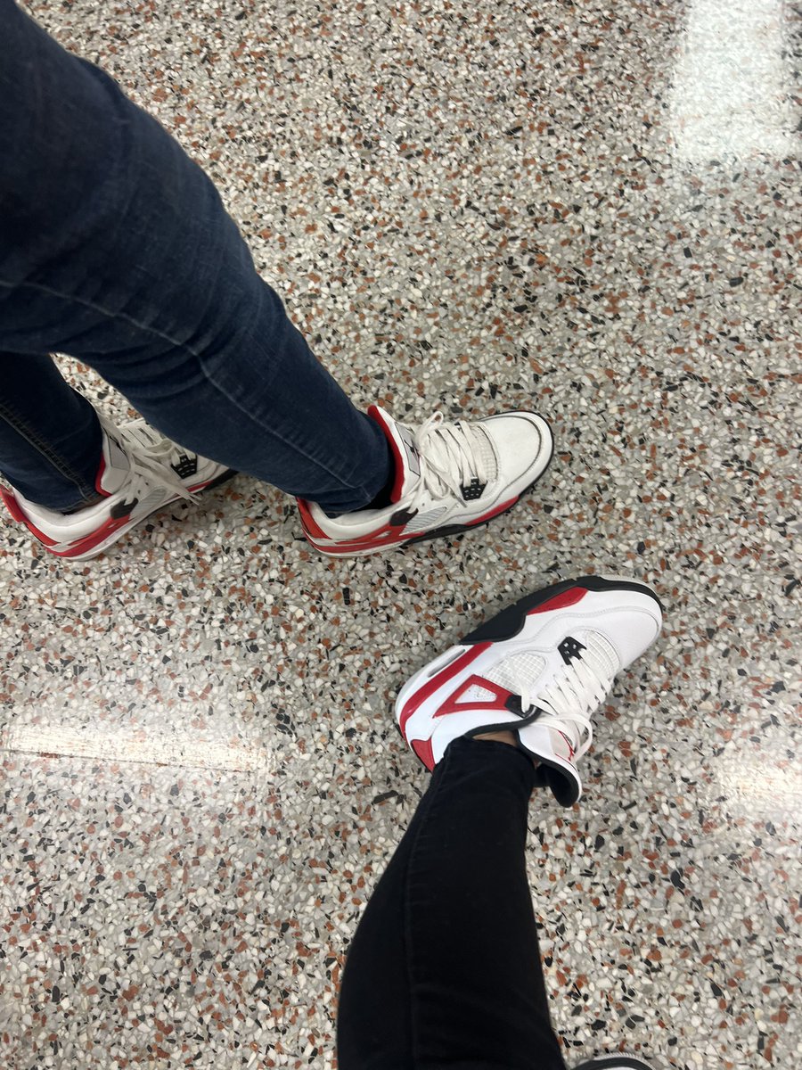 I love a fresh pair of J’s…. But when I find a twin pair with a student in my building, it brings it to another level! ❤️🖤🐻❤️🖤