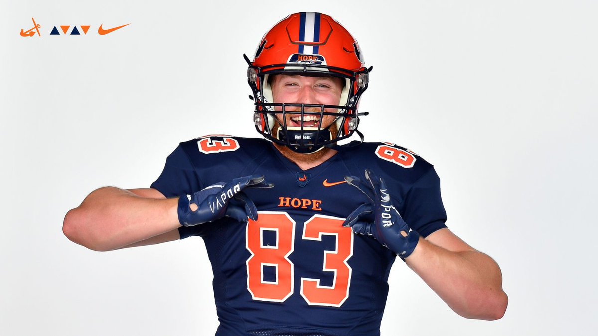 HopeAthletics's tweet photo. VICTORY! Hope 14, Albion 6. The Flying Dutchmen fed off the Britons for their fifth consecutive football win and remain unbeaten in MIAA play. #d3fb https://t.co/8eQ94BO2Lw