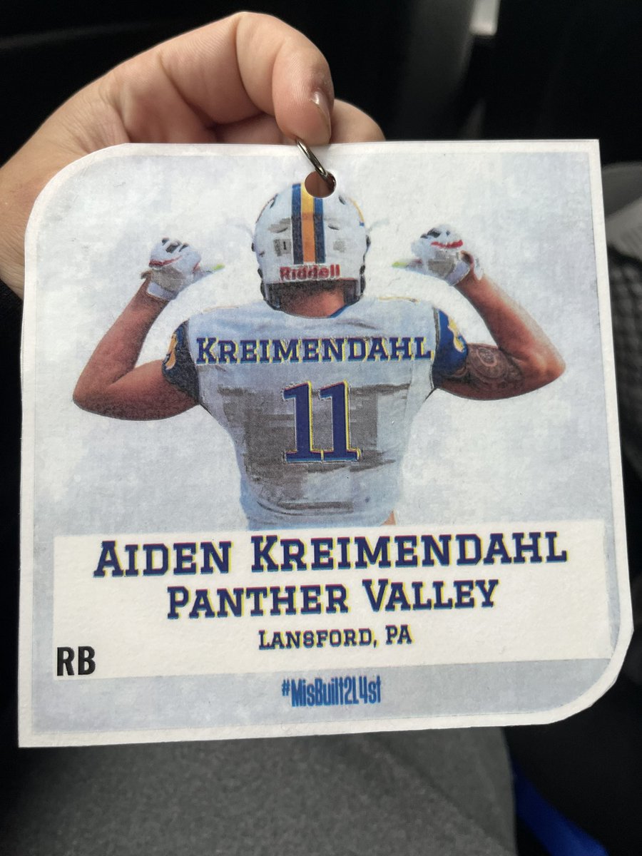Aiden112611's tweet photo. I would like to say thank you to @Coach_Cottle for inviting me for a game day visit I enjoyed it a lot and had a good time today. @MUCougarsFB @MisericordiaHFC @PVSDsports @PVSDFootball https://t.co/3Uukluo63i