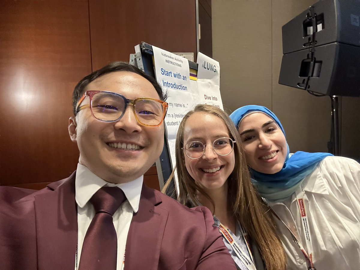 Mattcrophage's tweet photo. New friends!! #mottirl it’s selfie city!
#CAP23 #CAPnow
@sarahnfarran https://t.co/p9BJ0jzr5G