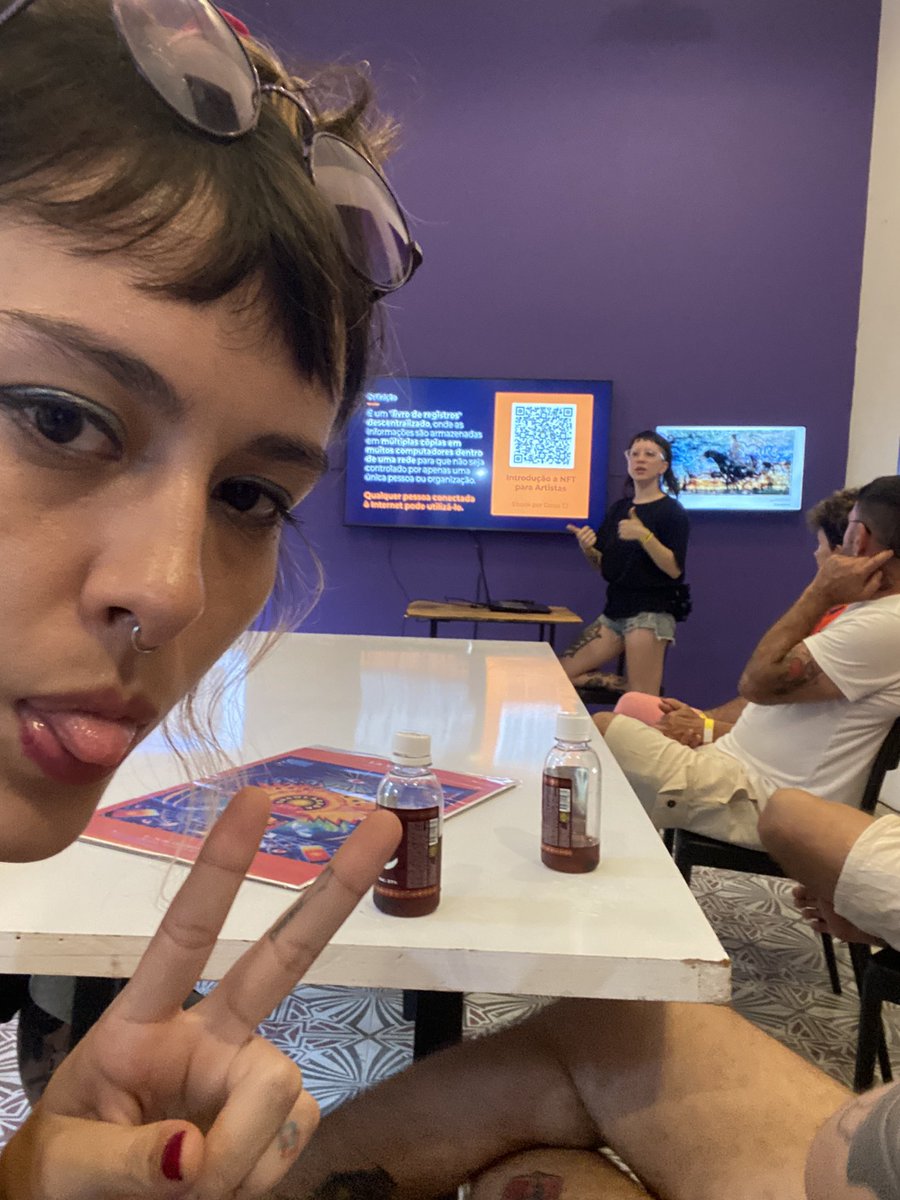 being introduced to nfts by <a href="/numadessas/">NUMA ✱</a> at <a href="/ensolarada__/">ENSOLARADA 🌞</a>