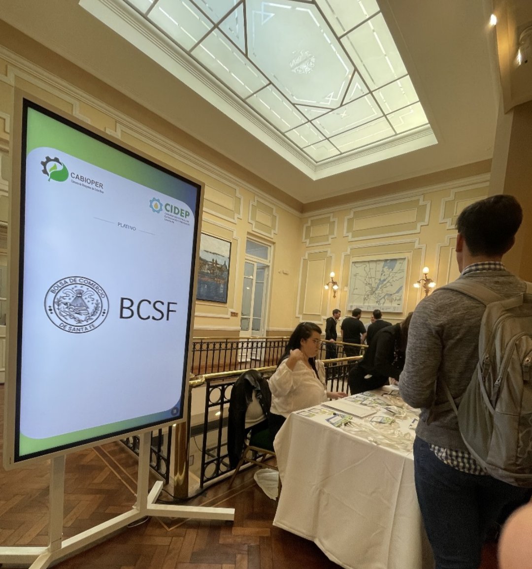AndresRJones's tweet photo. 7 CONGRESO CIDEP CABIOPER
En @BCSF_Oficial con presencia de plantas de extrusado y biopymes de las provincias del NEA.
Diseñamos toda la gráfica y audiovisual institucional del mismo.
Agradecemos a las autoridades de #CIDEP y #CABIOPER por confiar un año más en nosotros. https://t.co/kyEqBUaEAK