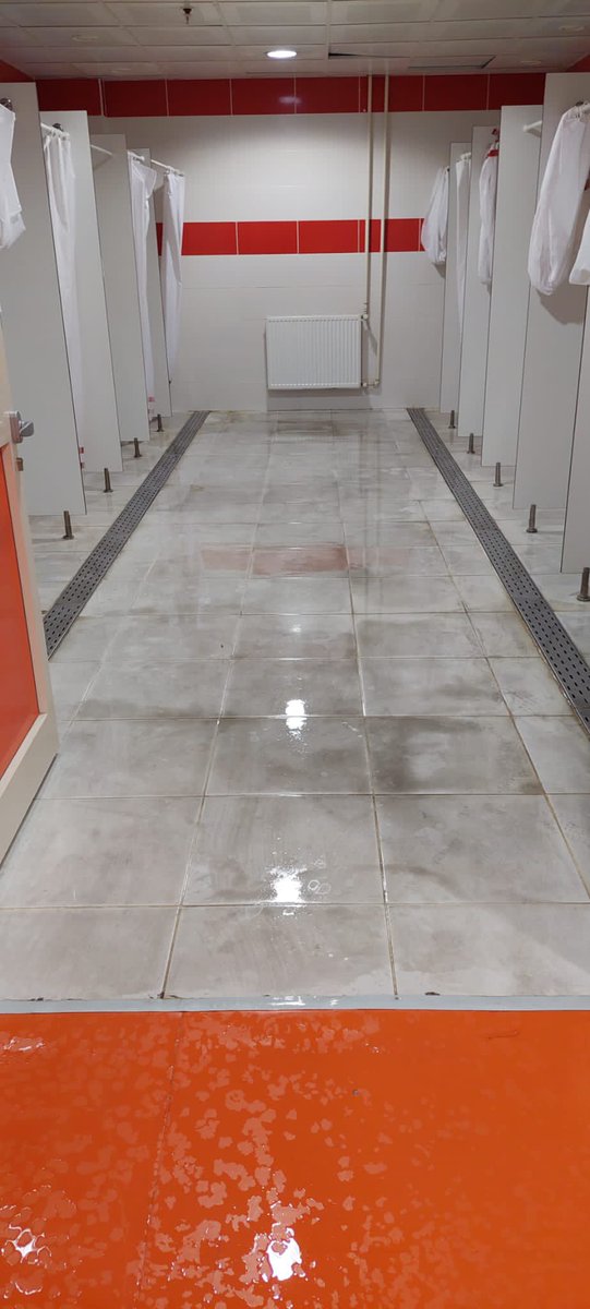 ÖZEL | Galatasaray Örnek Bir Davranışa İmza Attı….

Takım, Antalyaspor maçının ardından örnek bir davranışla soyunma odasını temizleyerek stattan ayrıldı… 

Bu görüntü benim dikkatimi çekti, sizlerle de paylaşmak istedim…👏🏻