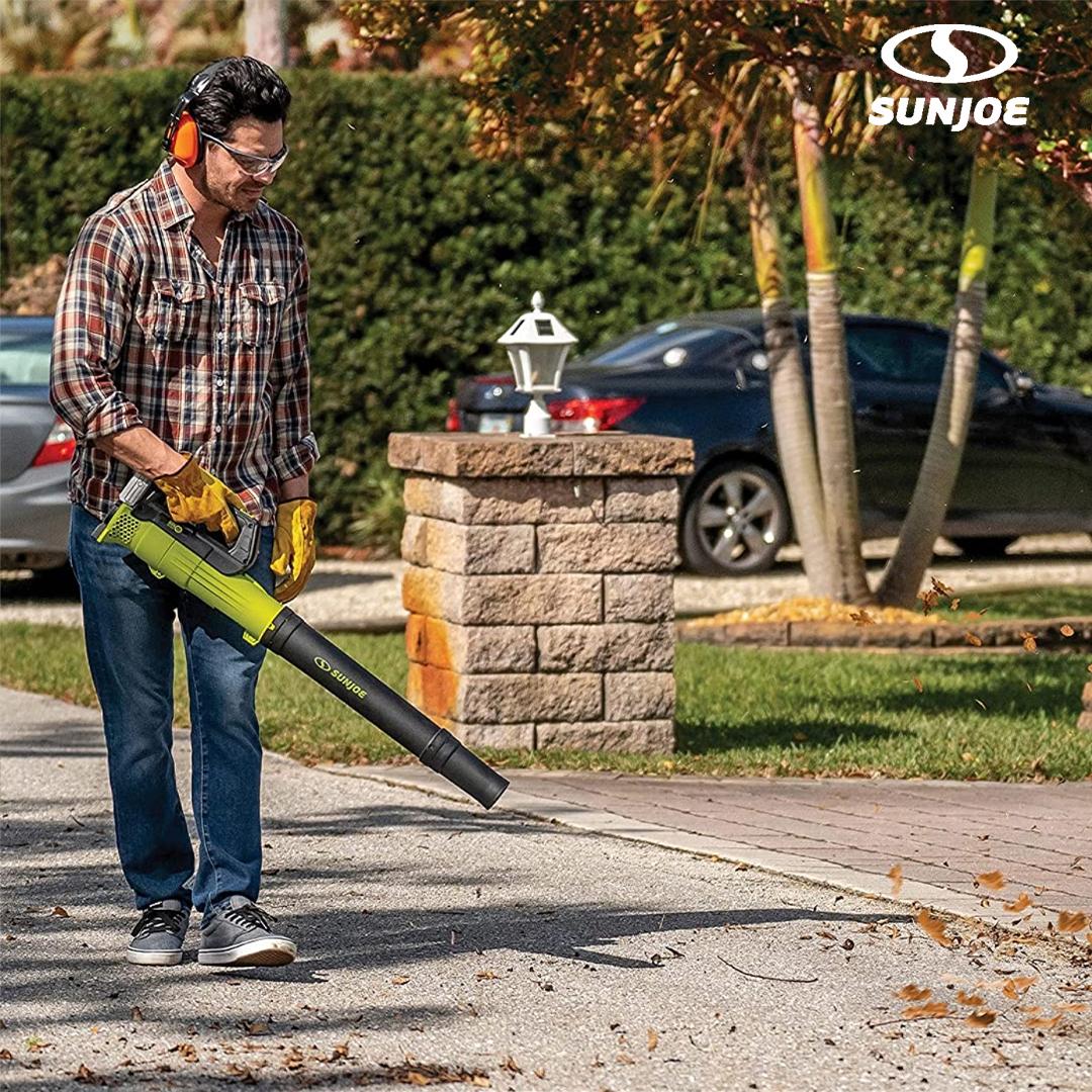 PCRichardandSon's tweet image. You won't be-leaf how easy it is to clean up your yard with Sunjoe leaf blowers 😉🍁🍂 bit.ly/46lHcBd

#WeekendCleanUp #BackyardCleanUp #FallCleaning #Sunjoe #LeafBlower #FallPuns