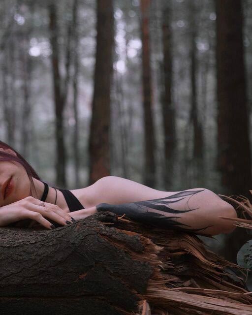 deadmoony666's tweet photo. Gn✨
I wish you a magical weekend in harmony🤍

Witchy forest #3 https://t.co/ZyHPIwZaWm