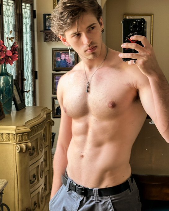 Hangry https://t.co/garWnFjje2