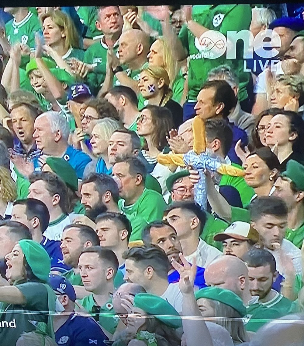 TG4TV's tweet photo. Go tobann...🥖 https://t.co/kX1Bg9biIJ