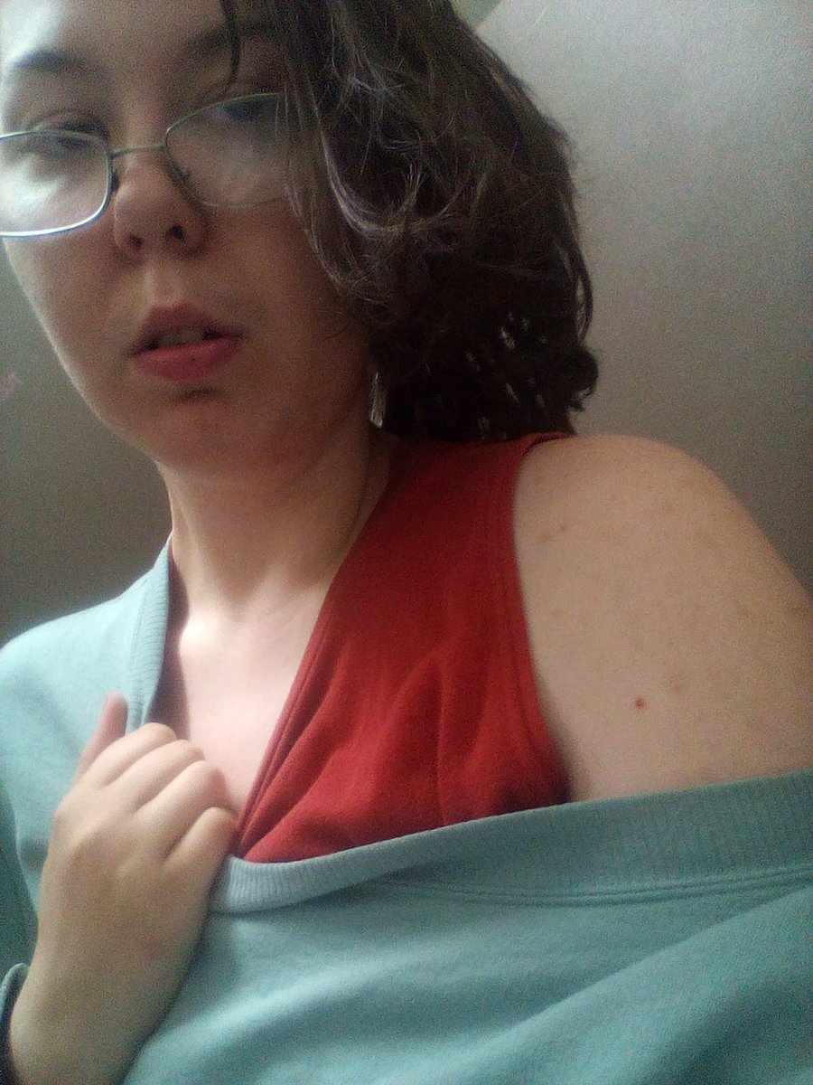 DivaAkecheta's tweet photo. Follow me on Onlyfans❣️
#Onlyfans #Camgirl #Genderqueer #Hyperflexible #SexPositive #Caregiverdomme #Findom #Switch
https://t.co/vW7YXKV7wT https://t.co/rUC7Ca89wn