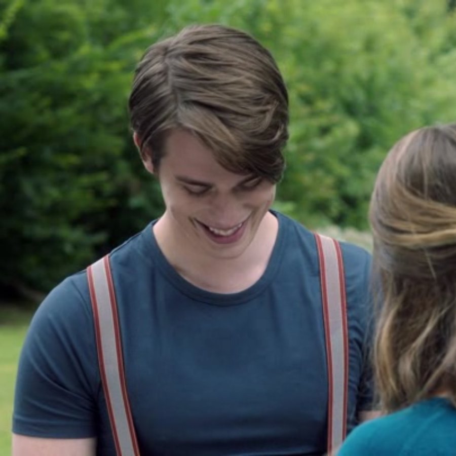 SabbiBou's tweet photo. Being a bit shy about sharing that beautiful smile, it feels like such a Nicholas' thing to do... this cutie pie, i swear 🥺 #whatamiwatchingjustforhim #cannothelpit #ijustmisshim https://t.co/xwxfe4vHq3