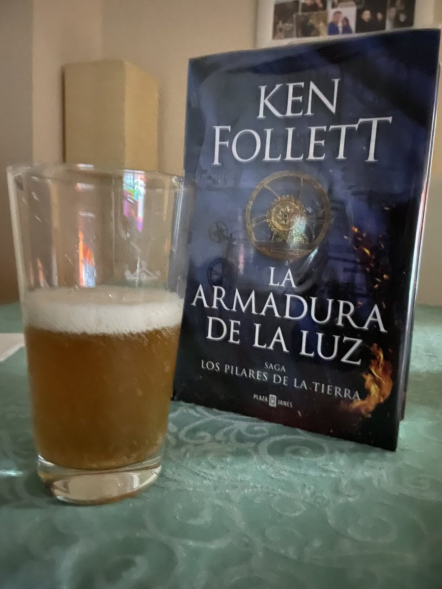 JuanmaGL13's tweet photo. @KMFollett Disfrutando al máximo con la lectura de mi escritor favorito!!! Gracias 🤩 https://t.co/waUY6VghAL