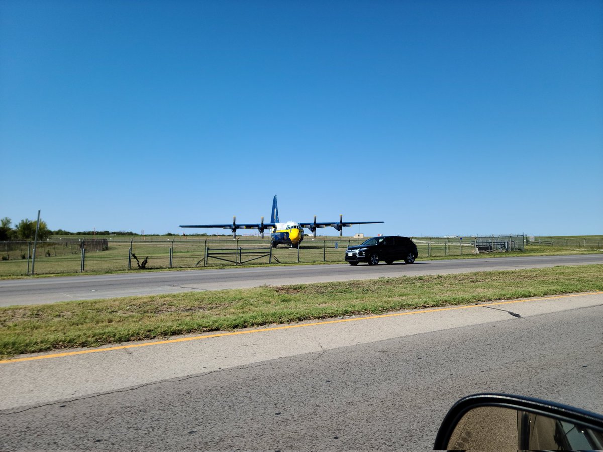 MarvinDMartian_'s tweet image. Afternoon, #Bert. It is a beautiful day to enjoy your retirement @ #KNFW, Carswell #FatAlbert #avgeek @BlueAngels