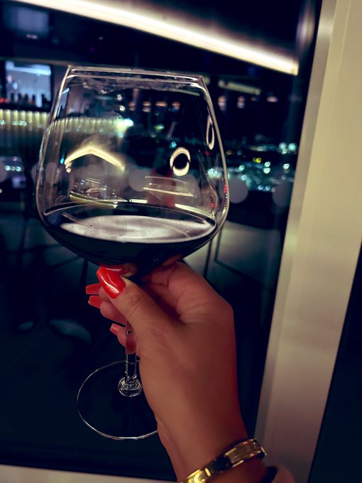 Now in the Runway view bar on the 14th floor waiting for My partner in crime and best friend @MistressAthena2