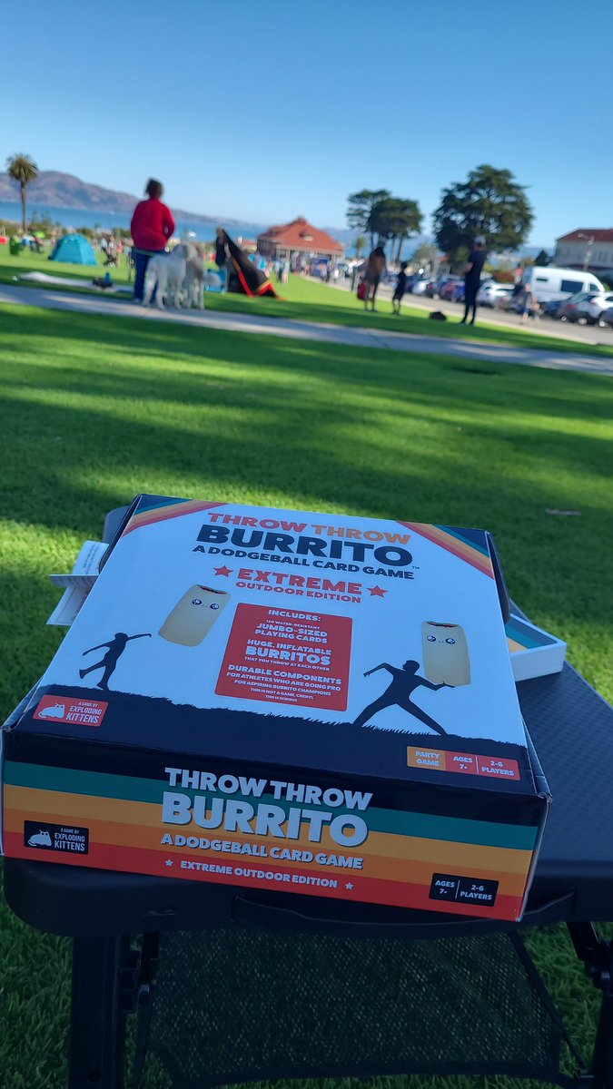 seeMOUSErun's tweet image. Burritos and Jets! #FleetWeekSF