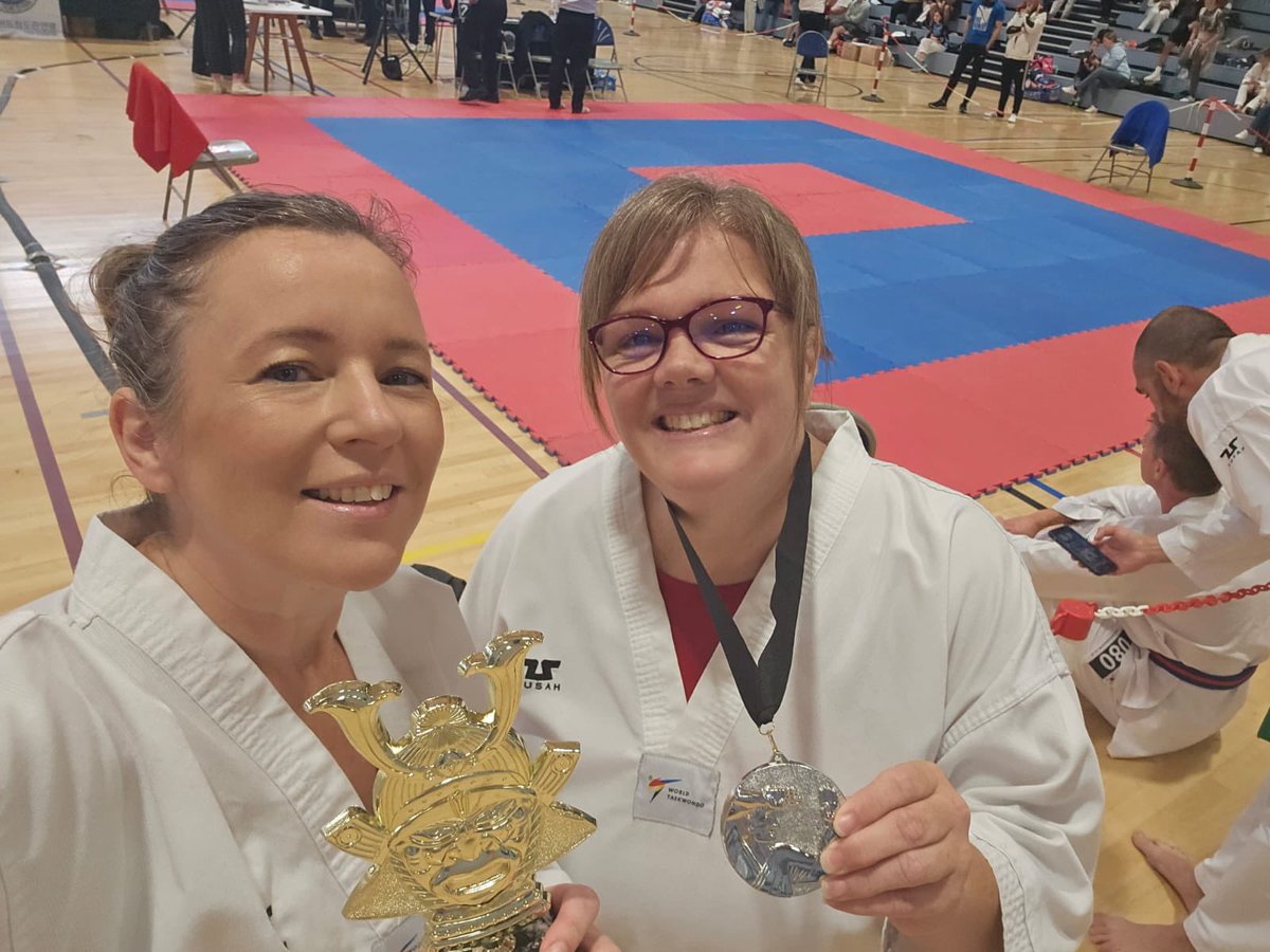 WatersideTKD's tweet photo. Great team effort today and well done to the 25 students who took part in the Southern Championships.
Many, many trophies and medals won but the most important thing was the team spirit was truly fantastic. https://t.co/BkTOICtFr5