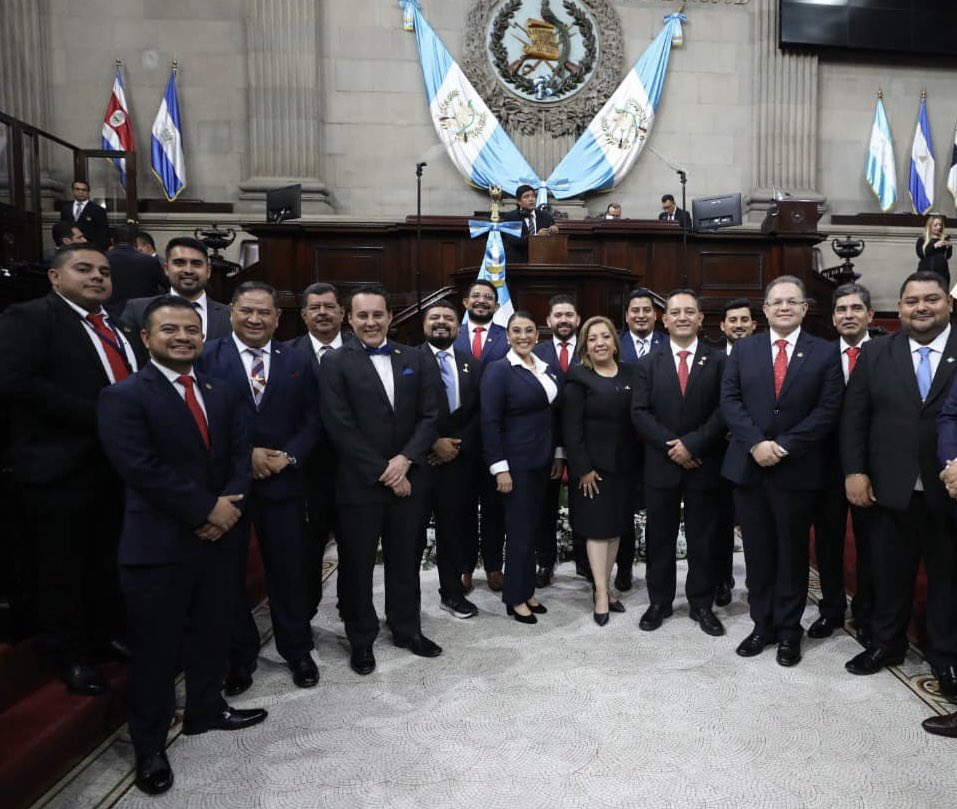 Presentes en la Inducción Parlamentaria, los diputados de la IX Legislatura y los electos para la X legislatura del Bloque Legislativo Vamos.  #IXLegislatura #bloquevamos