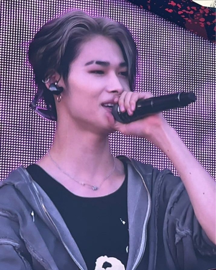 نیکی داداش حقیقتا شمارتو لازم دارم🙏🏻