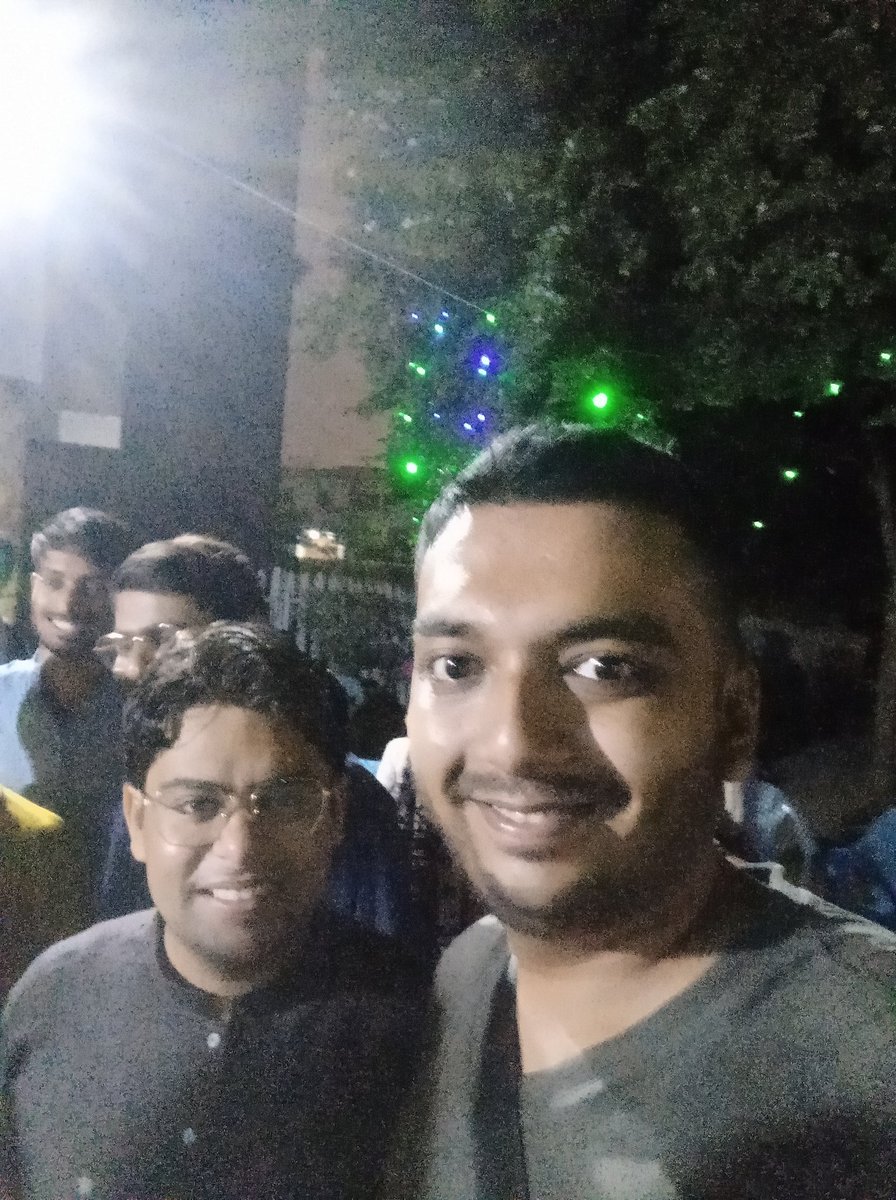 Wanderer5433's tweet image. Glad to Meet #SagarKumar in person.

He is in one piece and his spirits are higher than ever.

#HardWorkPaysOff