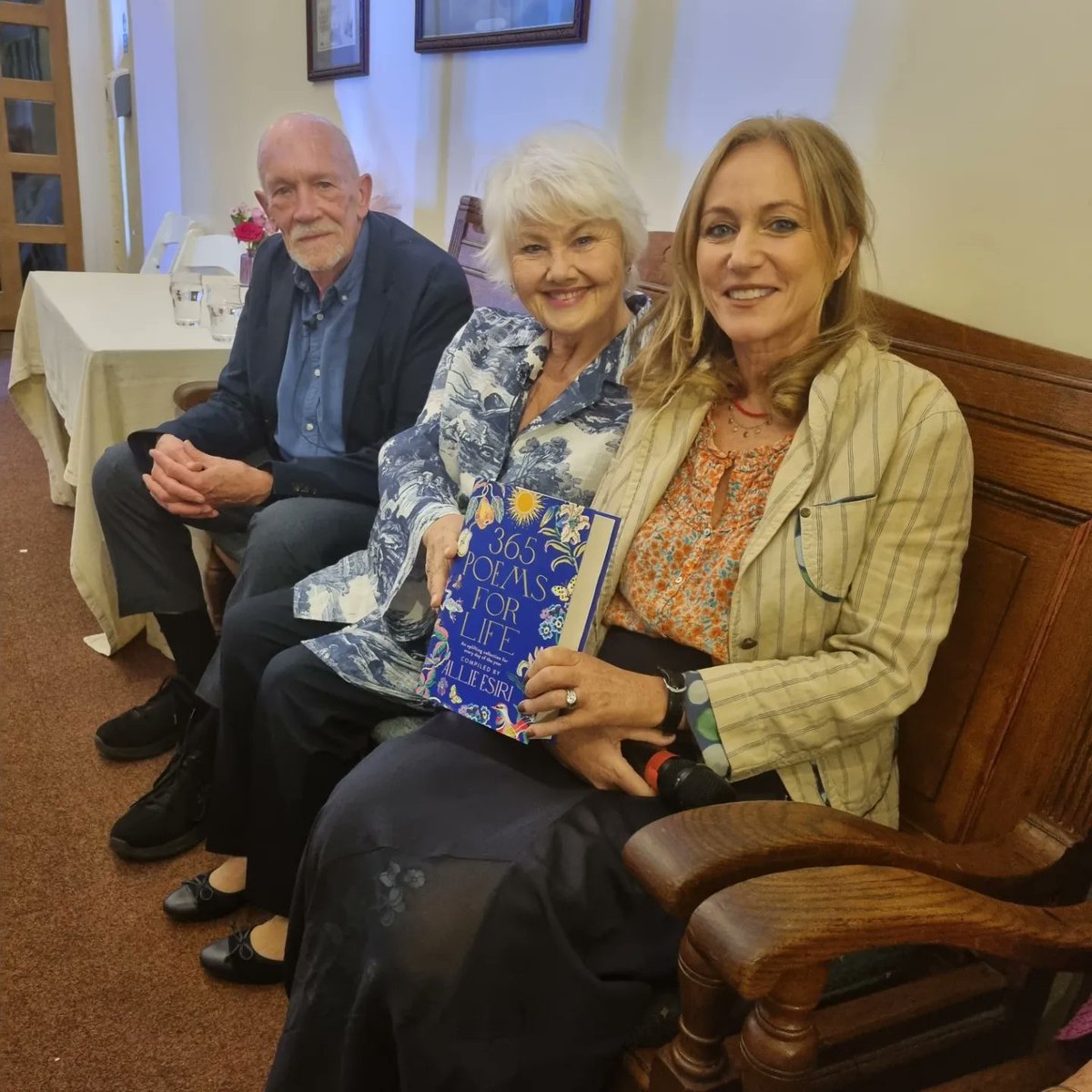 CuckfieldBF's tweet photo. We ended an amazing day on a fantastic high, with @AllieEsiri Poems For Life. Readings of Poems were superbly performed by @AnnetteBadland1 and @HughRossActor, with a special appearance from Masha and Georgia from @Hurst_College https://t.co/WZxLXaAW32