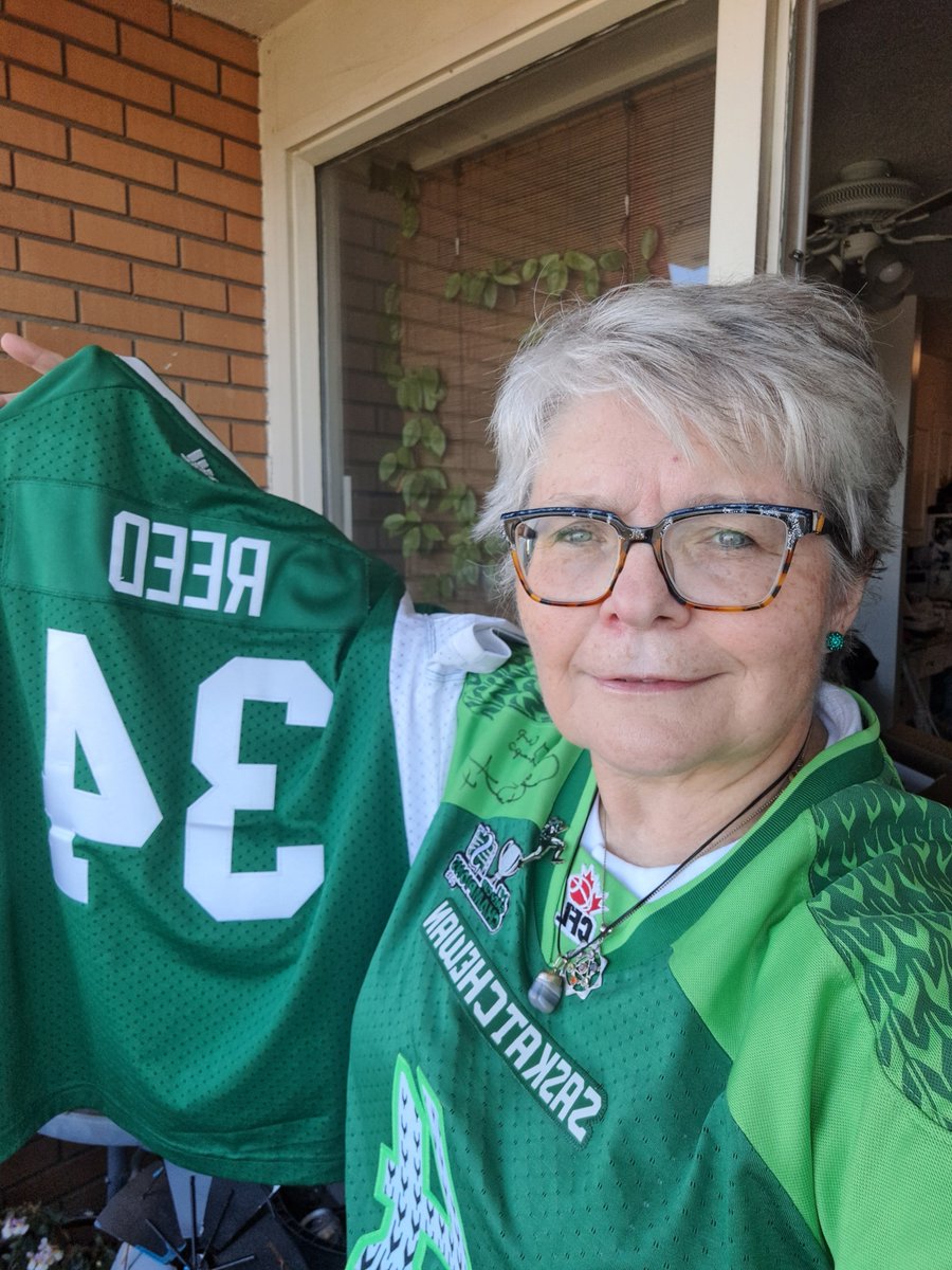 peppygreen81's tweet photo. #GeorgeReed we ❤️ and respect. @sskroughriders #RidersLive we honour the legacy of 2013 #GC101 #DarianDurant #Brack https://t.co/1zLarECyBY