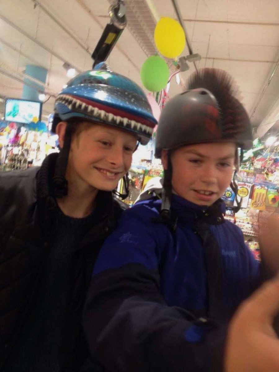 En kompis e 21, gratulere. Kjekt å ver ilag!