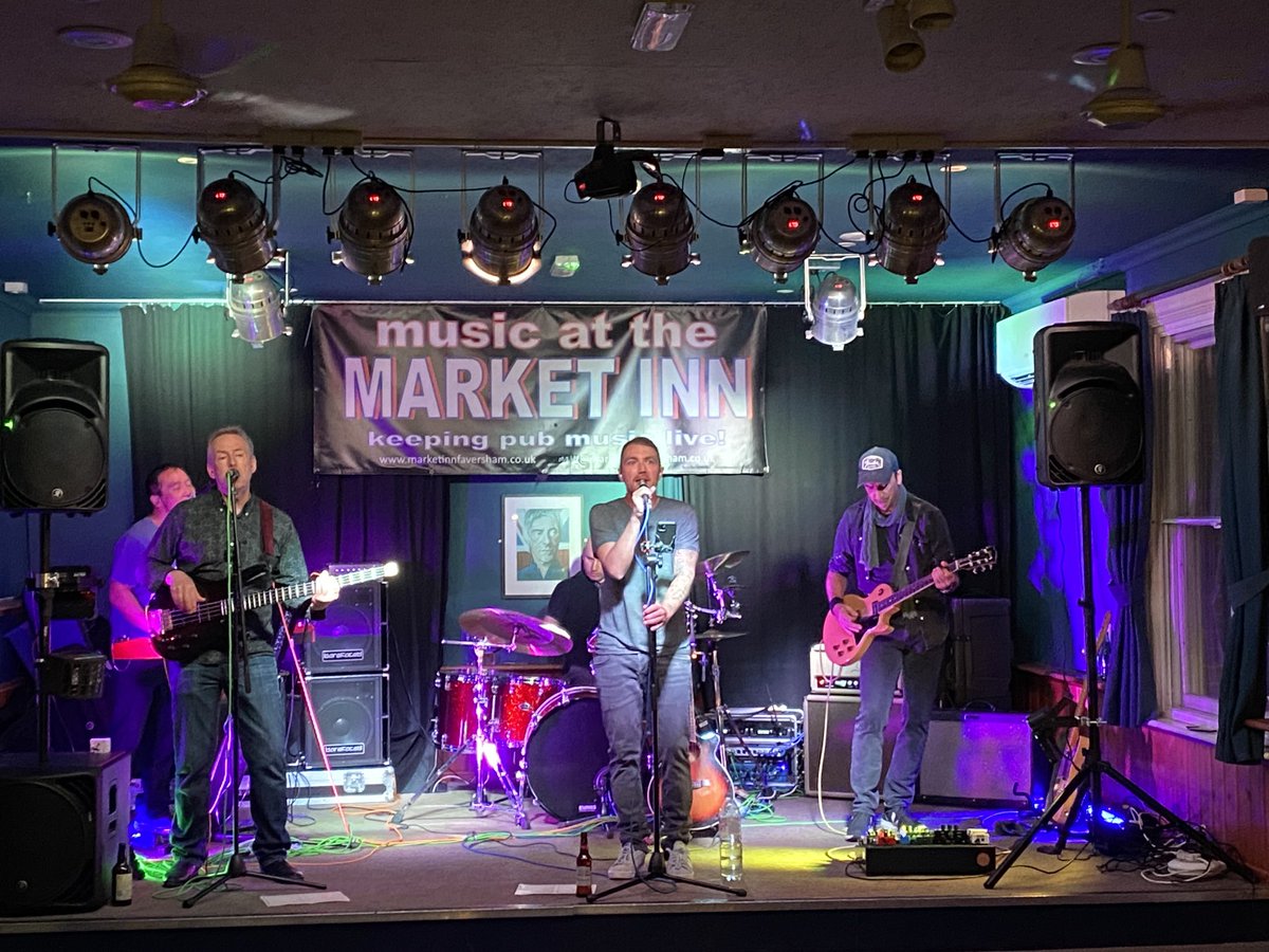 The Bones @ Market Inn Faversham ⁦<a href="/Bassy100/">Martin Bass</a>⁩ 👌