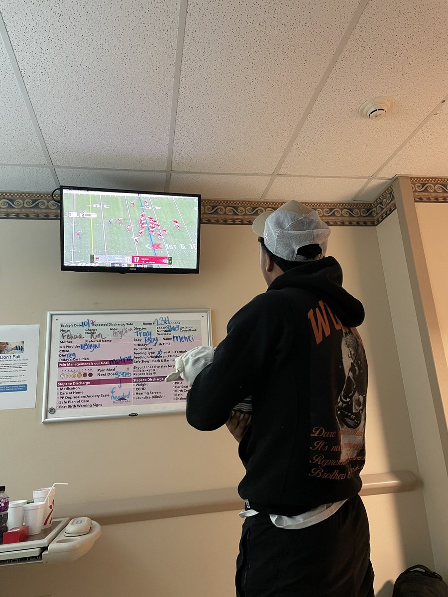 Ron Vann Jr tweet media