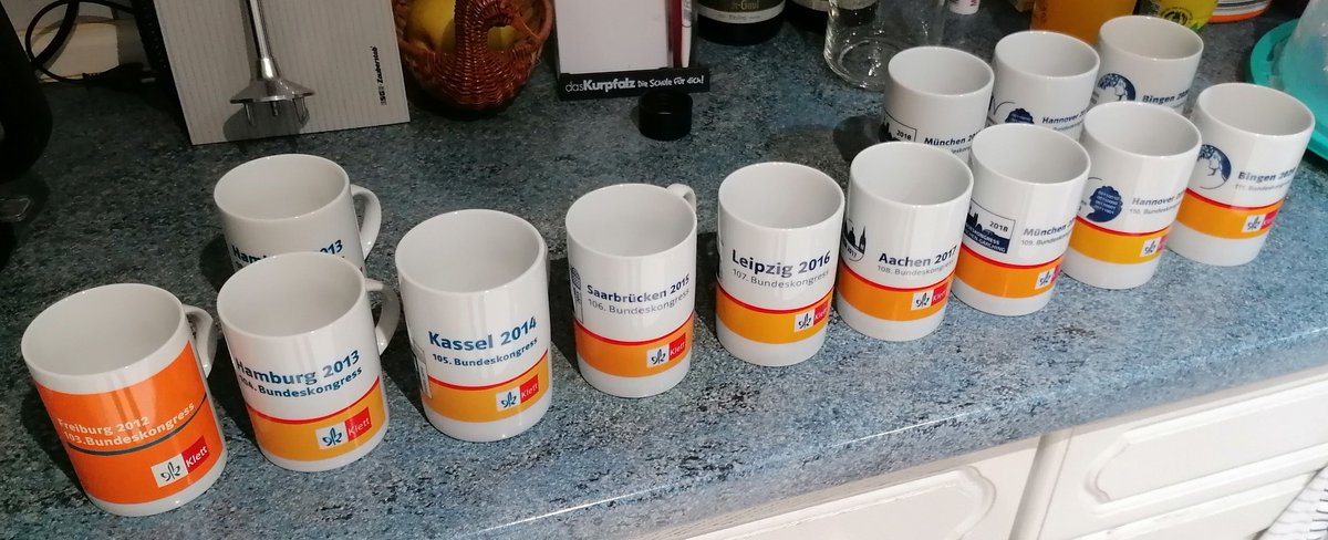 Eine Umzugskiste ausgeräumt...
<a href="/MnuBw/">MNU BW</a> @MnuWestfalen <a href="/MNU_RLP/">MNU-RLP</a> <a href="/MNU_BB/">MNU Landesverband BB</a> <a href="/MNU_BUND/">MNU Bundesverband</a>