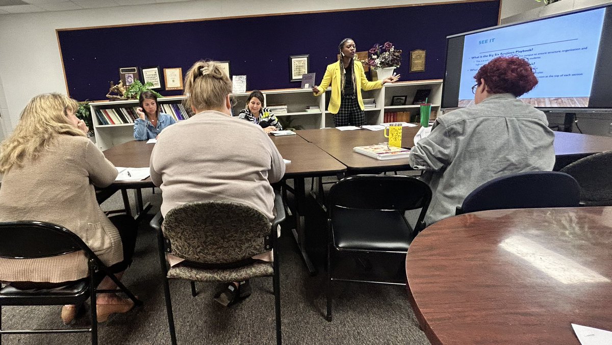 william_uhd's tweet image. Positive School Culture!
Great training that helps keep Dayton HS in the right direction!!! Thanks to @LennonCharli for your support!!! #strategicplanning #purplenation