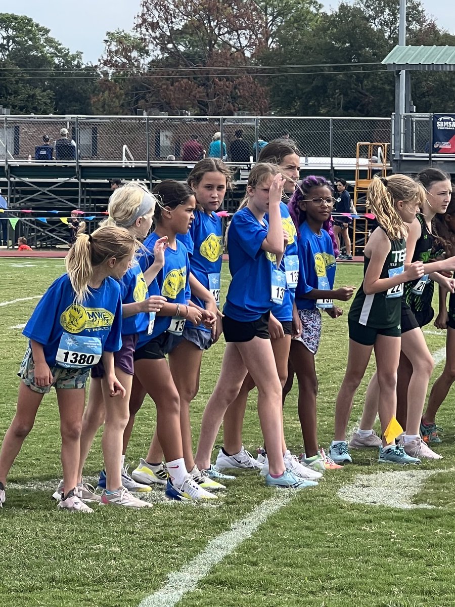 MWE_HF's tweet photo. Huge congratulations to these awesome Eagles that ran in the @Family_Point Hay Bale X Country Race today!!All ran a great race and should be should be proud of themselves🤩🏃🏼‍♀️🏃🏽‍♂️@MeadowWoodSBISD @sbisdathletics @SBISD_HFDept https://t.co/4I26JBw3XV