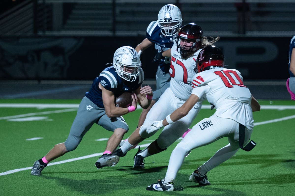 Game pictures from Varsity Liberty vs Pinnacle are available for purchase. libertylionsfootball.smugmug.com/2023-10-05-Var… Thank you to volunteers Stephen and Christine Andert with @ThePicture_Lady for the donation of time and resources for these pictures. #WeAreLiberty