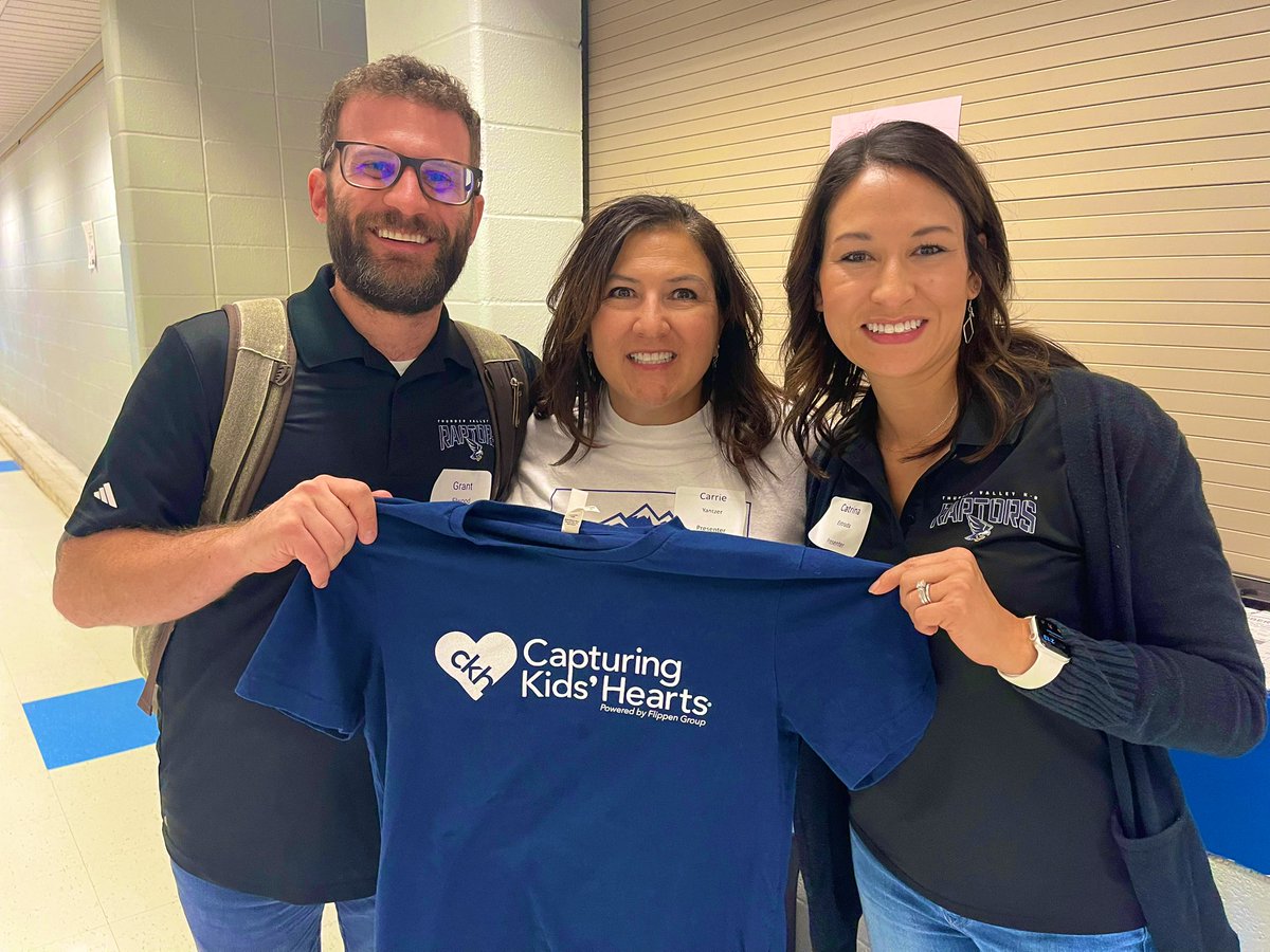 SandyHeiser's tweet photo. Thanks to this outstanding team for teaching us about Capturing Kids’ Hearts 💕💕 Thanks for joining us at #CAMLE23! @CatrinaEstrada @gelwood878 @carrieyantzer1 @IHeartCKH https://t.co/kTVvCES6PJ