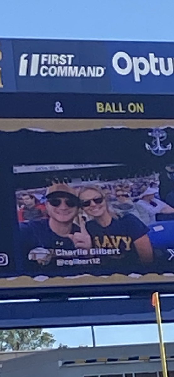 cgilbert12's tweet photo. #GoNavy #PostItAgain @NavyFB @NavyAthletics https://t.co/AEZgEUBxcv