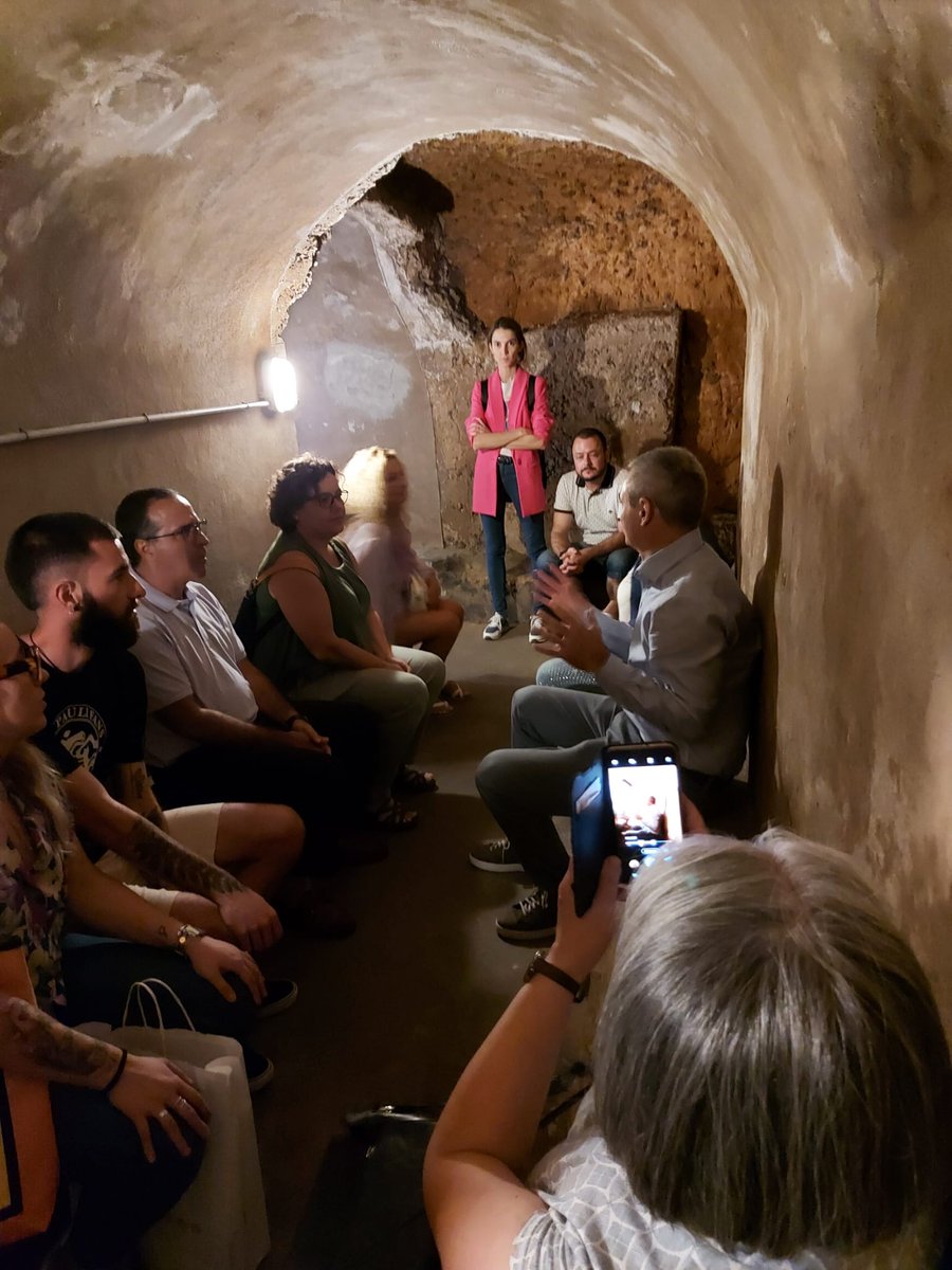 Refugis Antiaeris Palma (@refugispalma) on Twitter photo Ahir horabaixa es va dur a terme la presentació de l'Atles dels refugis antiaeris de Palma, a la Biblioteca de Cort. Un èxit de convocatòria, i una gran acollida per part dels assistents. Moltes gràcies a tots. @ajuntPalma Ahir horabaixa es va dur a terme la presentació de l'Atles dels refugis antiaeris de Palma, a la Biblioteca de Cort. Un èxit de convocatòria, i una gran acollida per part dels assistents. Moltes gràcies a tots. @ajuntPalma