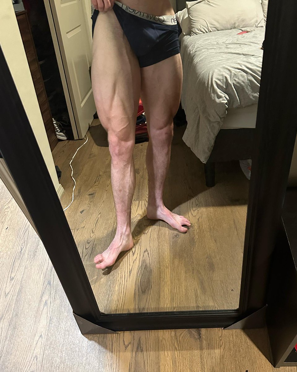 jossalpha1's tweet image. Are you ready to be under my feet?  I know you dream of that being possible.

#findom