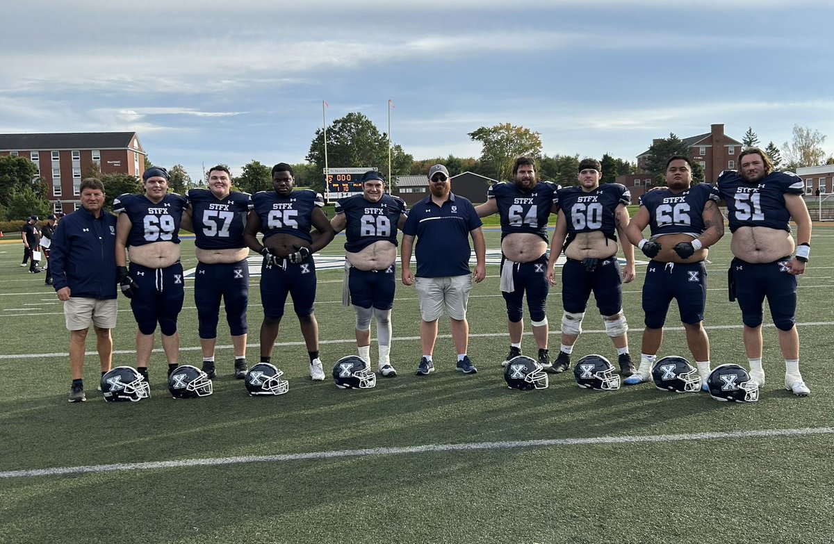 CoachVDH's tweet image. A little home cookin on Turkey Day Weekend.  Gobble, gobble 

#HailandHealth
#STFX
#GoXGo