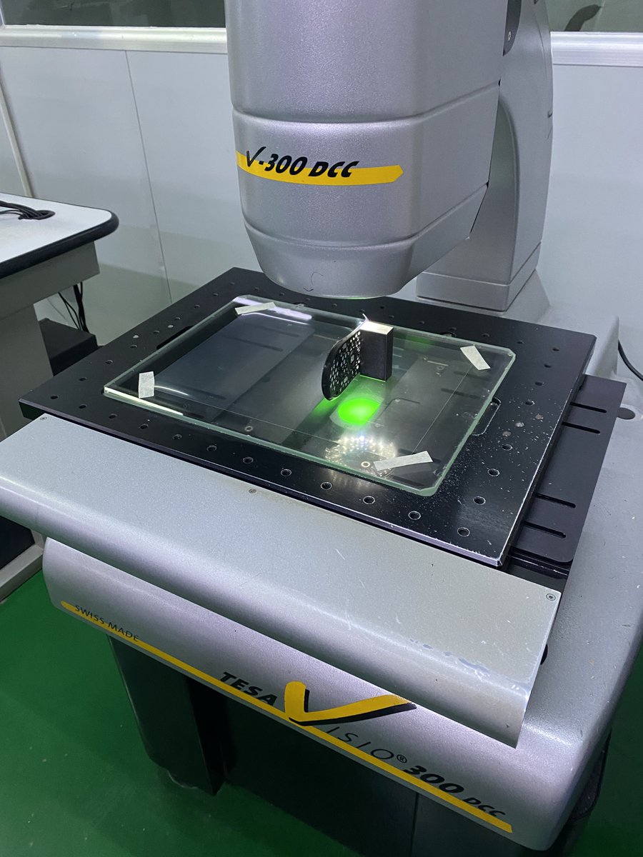 ULX bases being measured to ensure all critical dimensions are meeting tolerance. 

Despite ulx being significantly lighter than starlight the base is actually stiffer and flatter… and not prone to warp.