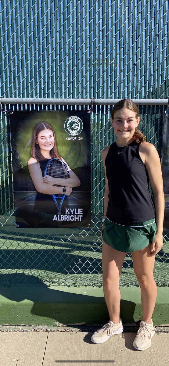 DeSotoTennis's tweet photo. Kylie punches a return trip to State with a dominant win over Aquinas. #salinabound #onefortheroad https://t.co/ZD3NON5g9D