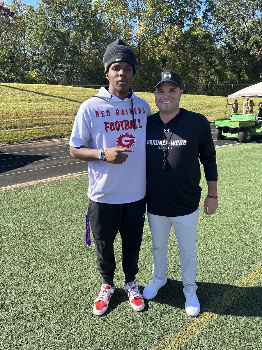 MambaMosley2's tweet photo. #AGTG ✞ I am extremely blessed to have received an offer from Gardner-Webb University!!! @CoachTreLamb9 @tdotdell @GregPort17 @train0187 @CoachRowe10 @GHSFootball2 @coachmcgowens18 @Waltjr2222 https://t.co/gwXXcPjuDf