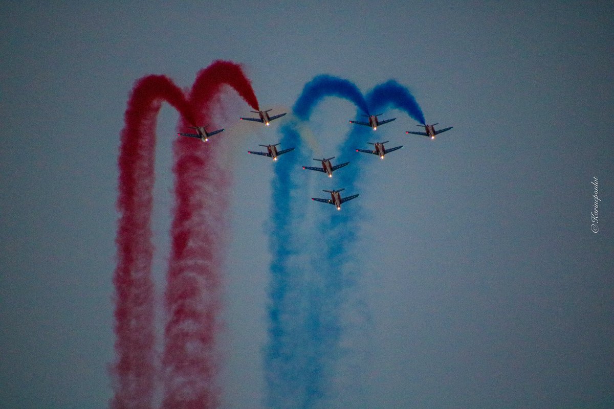 Joyeux anniversaire merveilleuse Patrouille de France 🤩 
Toujours autant de frissons et de papillons pleins les yeux 🤩🇫🇷Merci et à demain 🇫🇷
#armeedelair #patrouilledefrance #charognard #athos #france #MagnifiqueFrance #BaladeSympa #saintjeandeluz