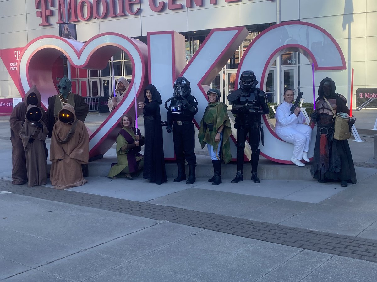 MyTop5Comics's tweet photo. #KCHeartWalk https://t.co/p3zlXWRT8K
