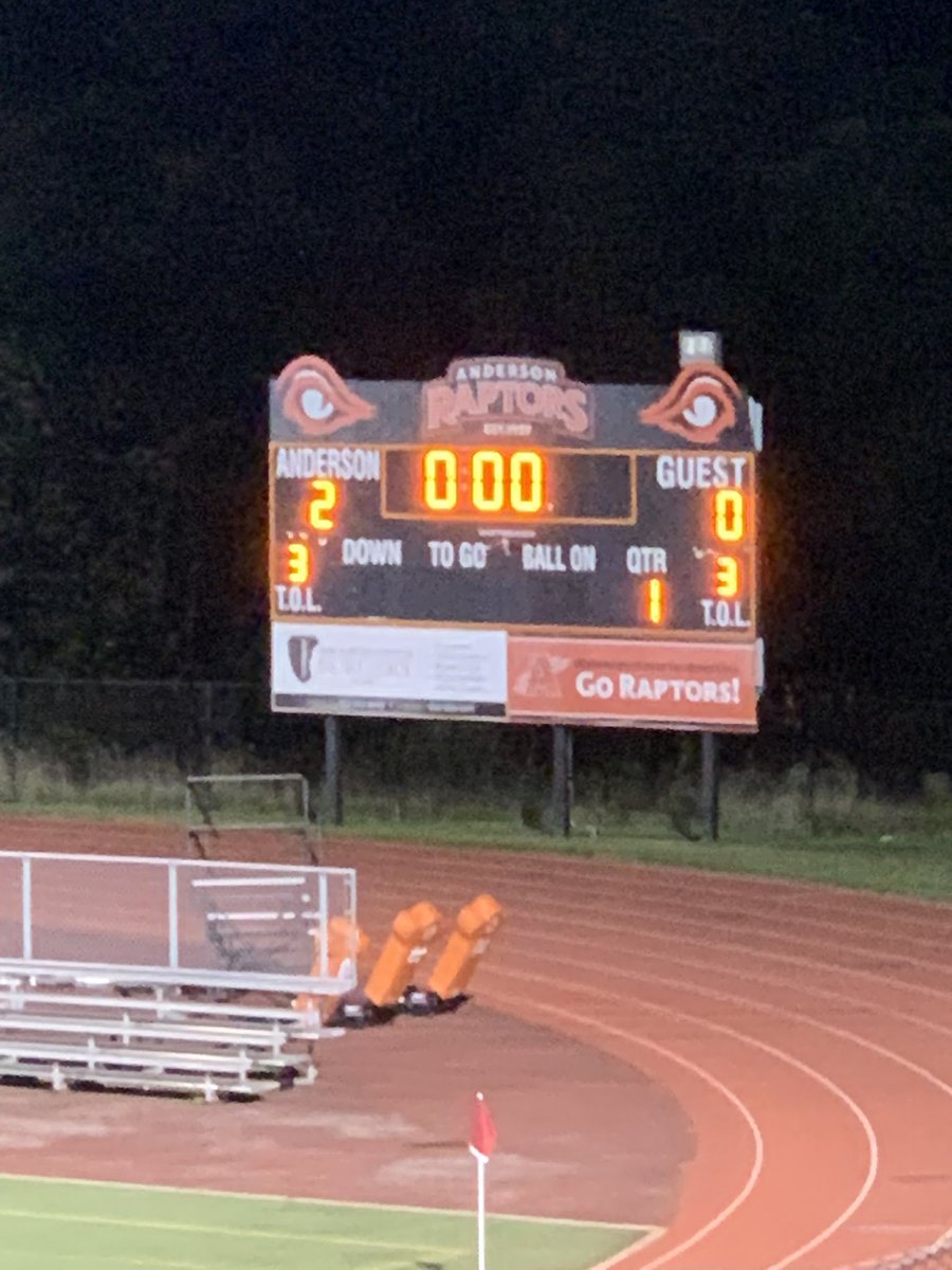 michblue9's tweet photo. Anderson up 2-0 at half against Lakota East.  Lauren Flax with an All-World run through the Lakota defense for a phenomenal goal!  Gotta see the replay! https://t.co/1Q90x4S0CH
