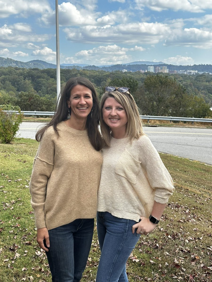KathrynMBailey's tweet photo. Thankful to be a part of the #NCCoachingCohort along with @aladowDLS ! I love learning from the amazing @bluedebord and so many other #EducationCoaches #NCISTE @ISTEofficial #TCSEdTech https://t.co/4dMdQknx4n